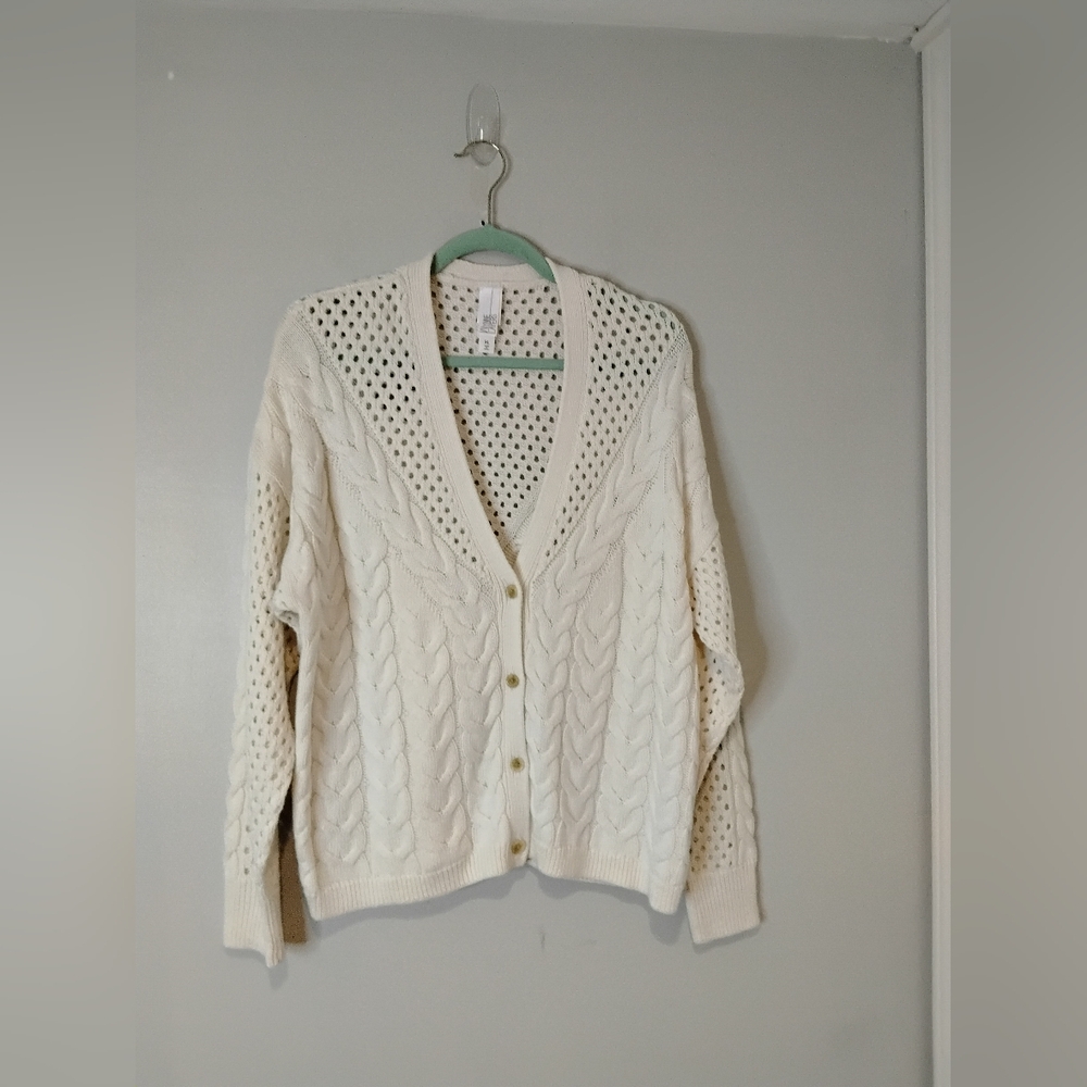 Women's Cream Cable Knit Sweater
